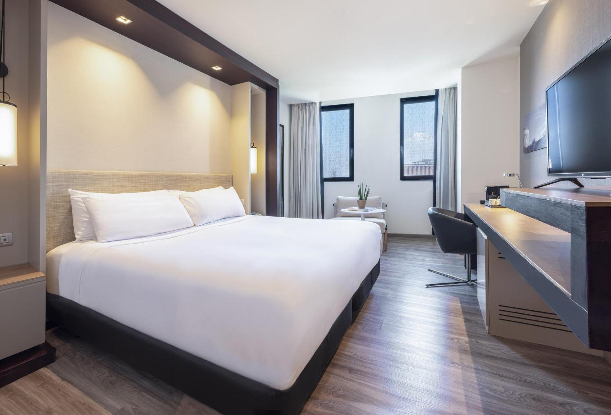 Hotel Barcelona Condal Mar Affiliated By Melia מראה חיצוני תמונה