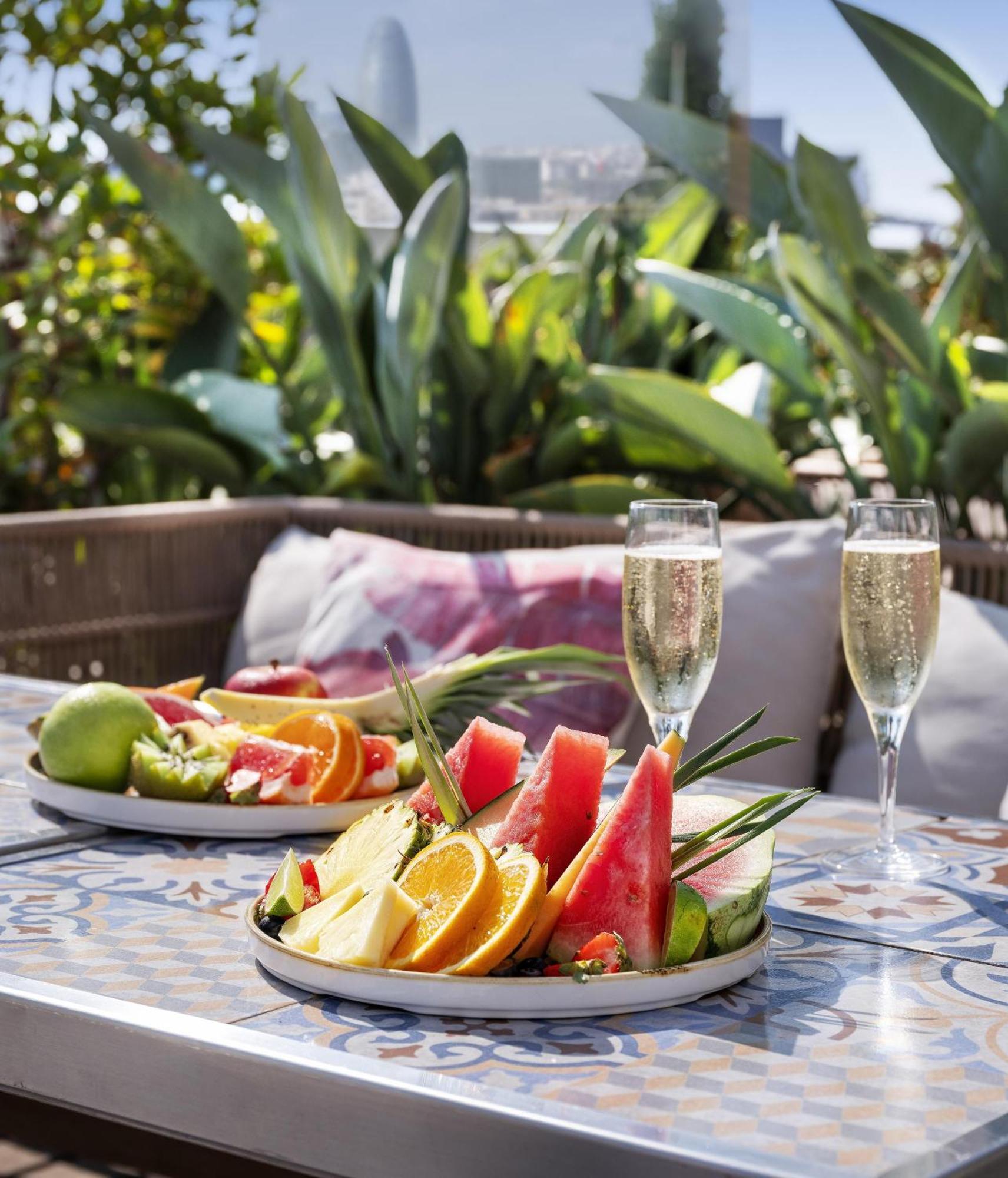 Hotel Barcelona Condal Mar Affiliated By Melia מראה חיצוני תמונה