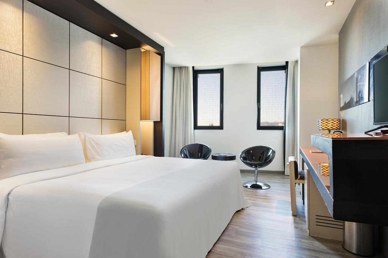 Hotel Barcelona Condal Mar Affiliated By Melia מראה חיצוני תמונה