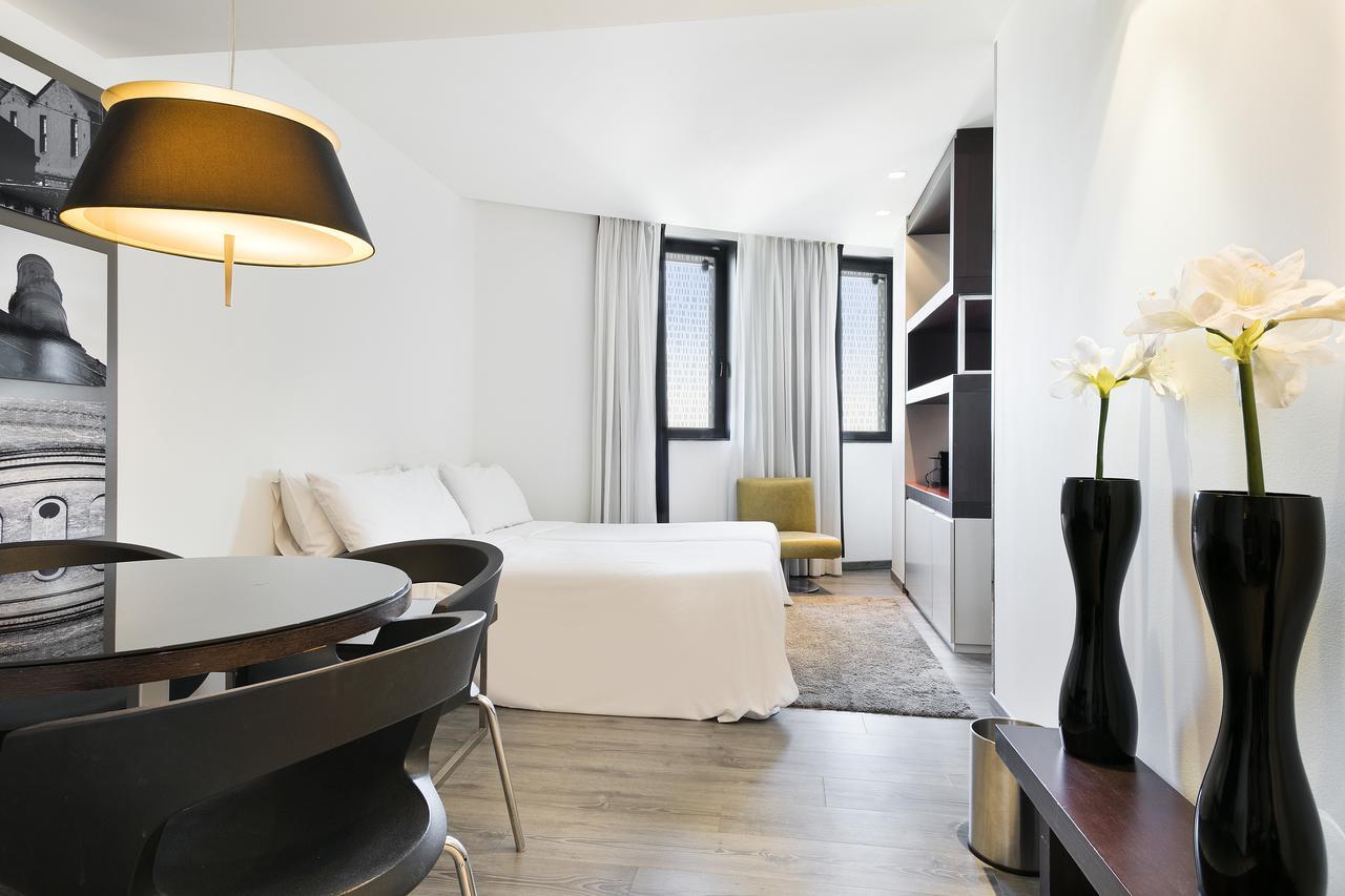 Hotel Barcelona Condal Mar Affiliated By Melia מראה חיצוני תמונה