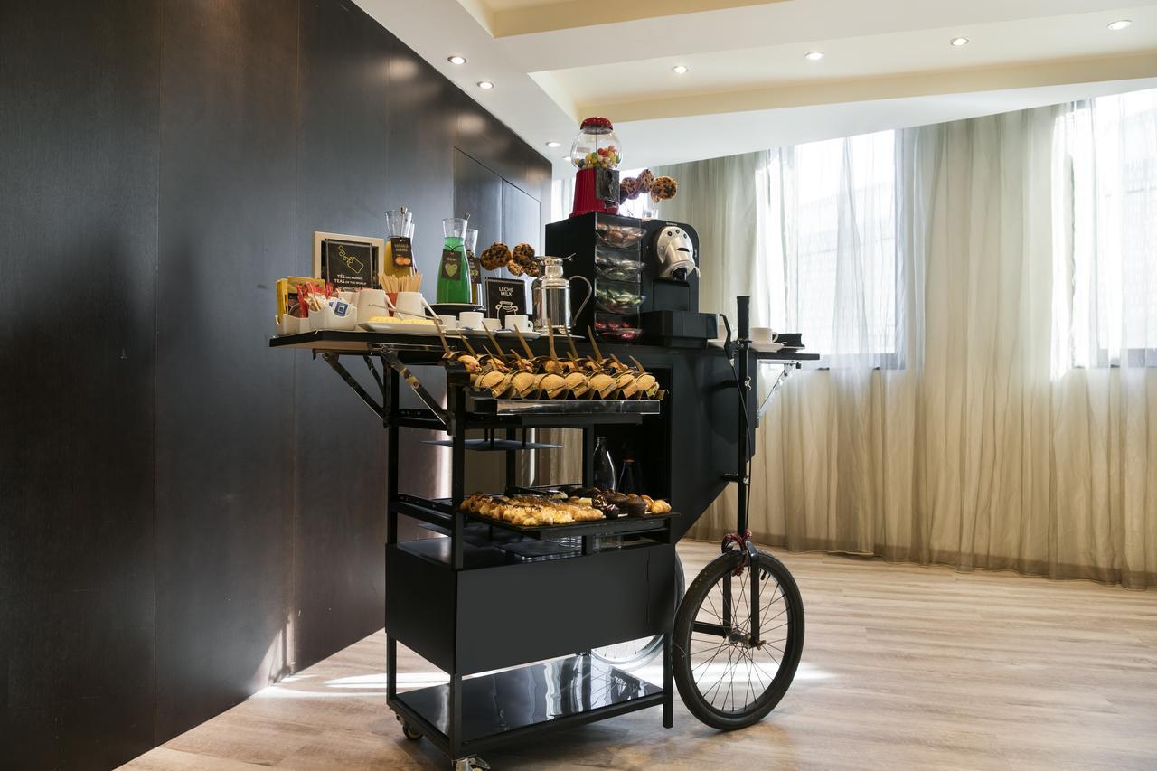 Hotel Barcelona Condal Mar Affiliated By Melia מראה חיצוני תמונה